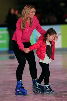 Rohm_Elisabeth_skating_GC_CelebUtopia_008.jpg